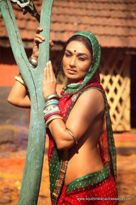 Get Download Omalli Indian Movie Hot Photos, Omalli  Movie Hot Wallpapers, Omalli Indian Movie Hot Images